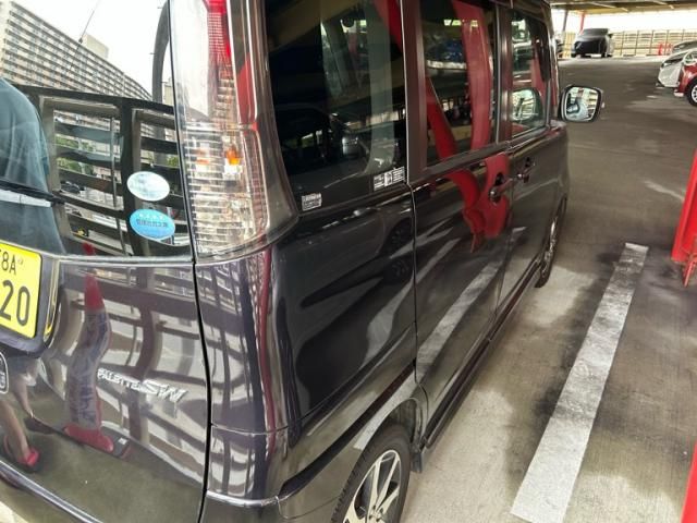 Mazda Bongo rear view