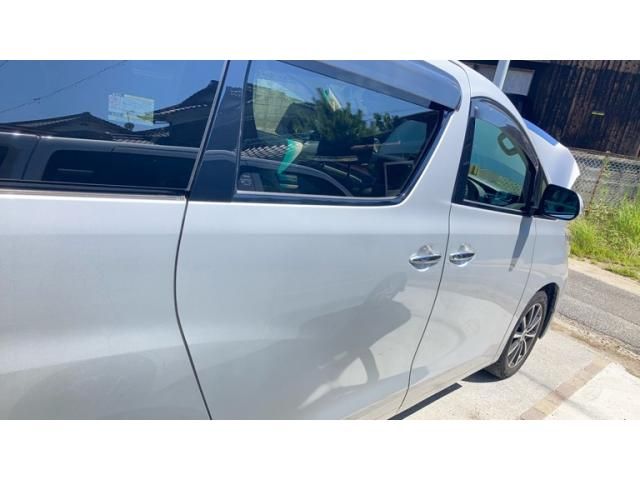 Mazda Bongo rear view