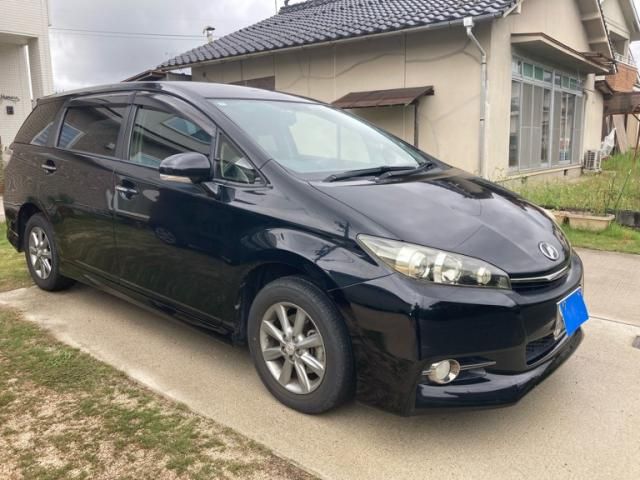 Mazda Bongo front view