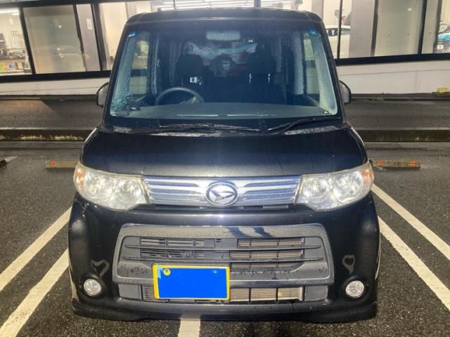 Mazda Bongo front view