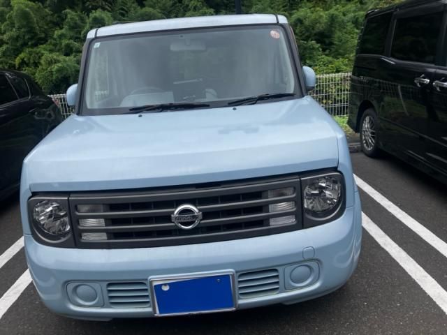 Mazda Bongo front view