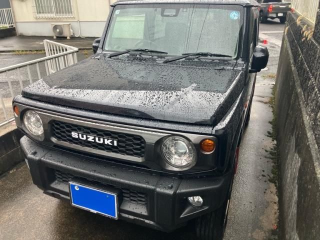 Mazda Bongo front view