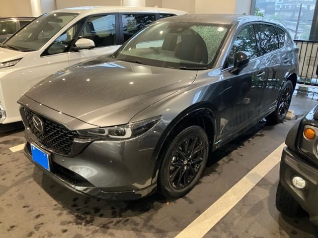 Mazda Bongo front view