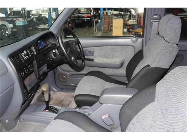 Mazda Bongo front view