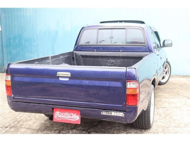 Mazda Bongo rear view