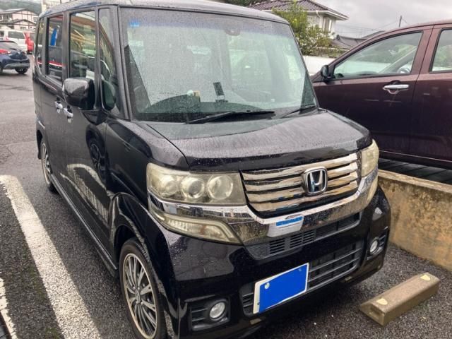 Mazda Bongo front view