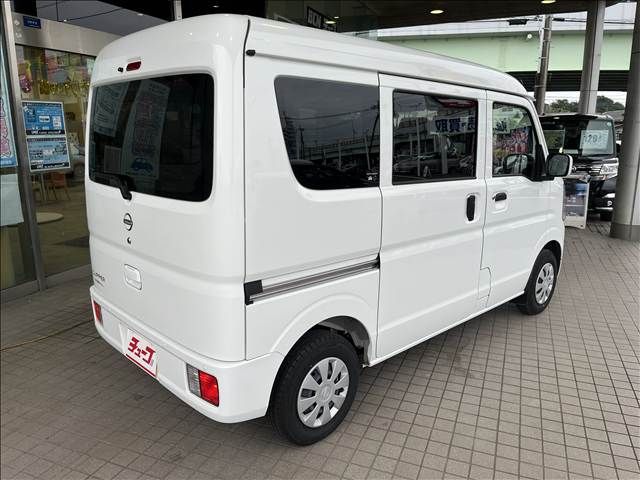 Mazda Bongo rear view