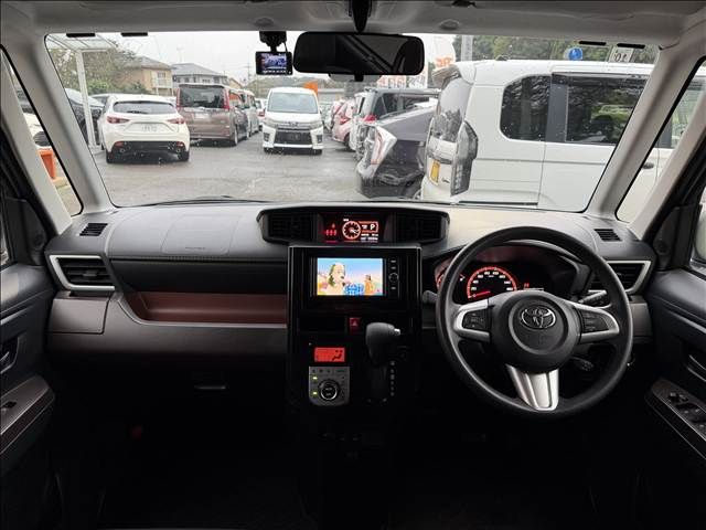 Mazda Bongo front view