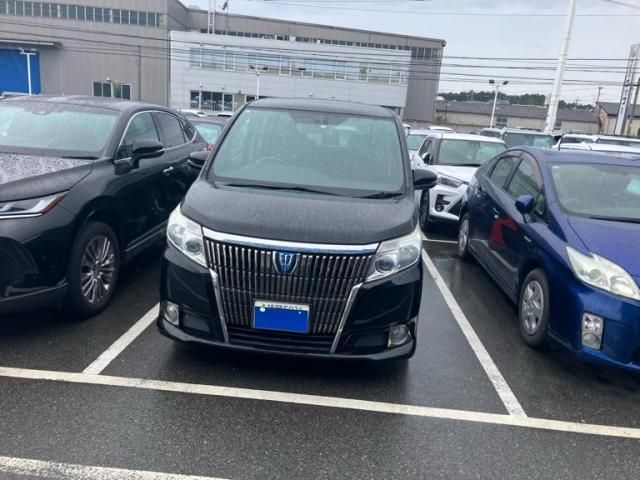 Mazda Bongo front view
