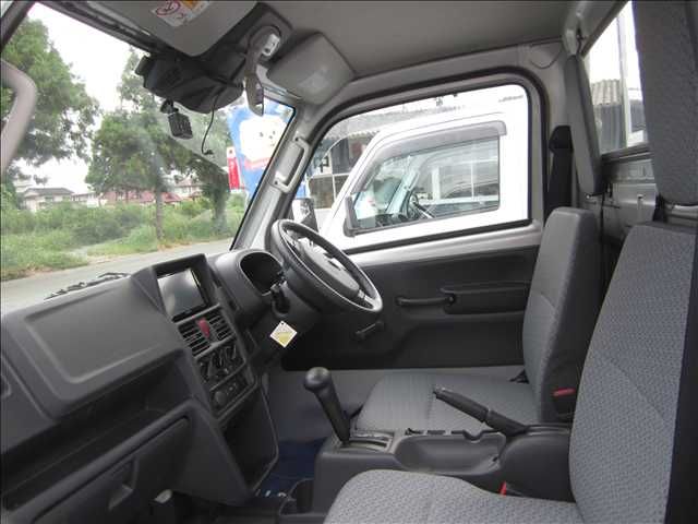 Mazda Bongo front view