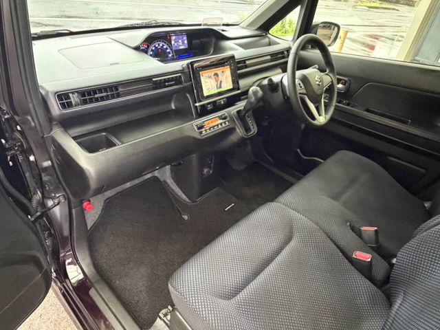 Mazda Bongo rear view