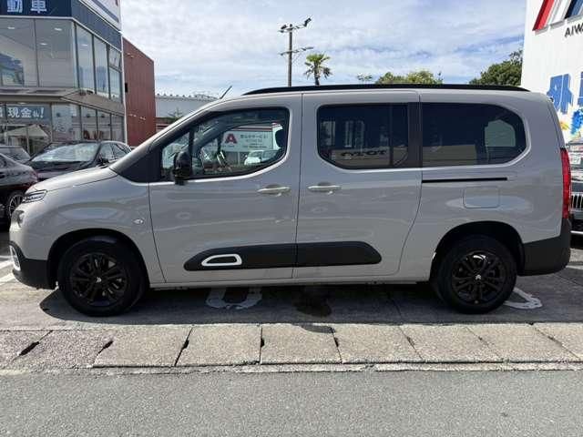 Mazda Bongo front view