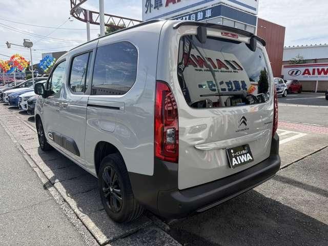 Mazda Bongo rear view