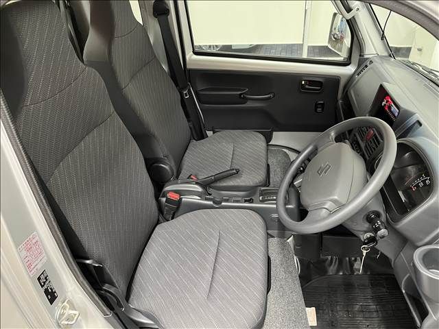 Mazda Bongo rear view