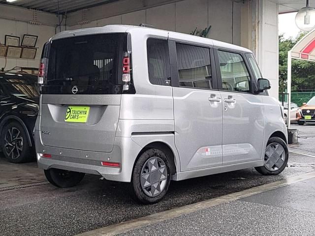 Mazda Bongo front view