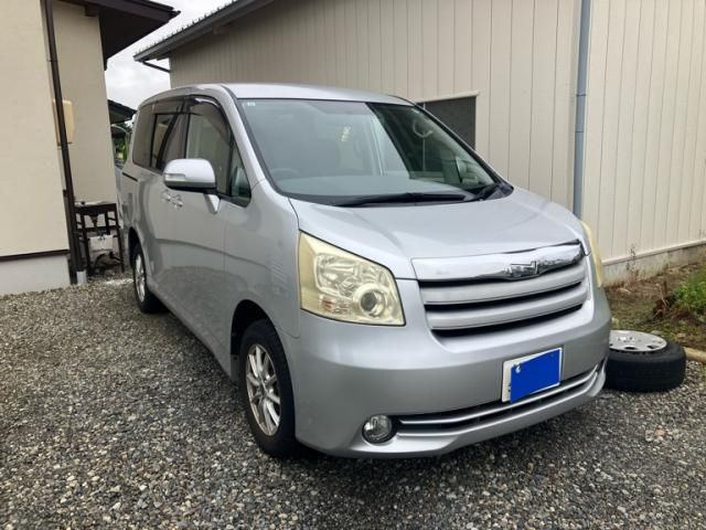 2011 Mazda Bongo Van