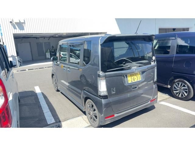 Mazda Bongo front view
