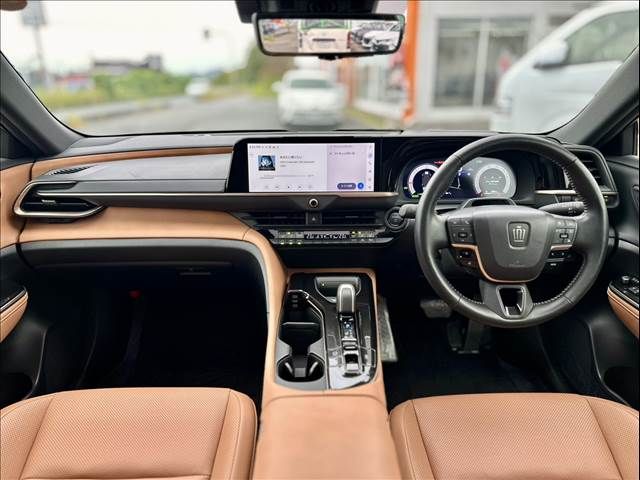 Mazda Bongo front view