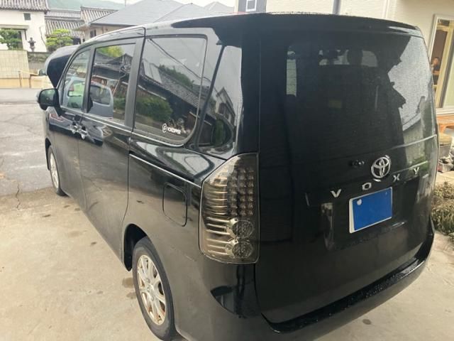 Mazda Bongo rear view