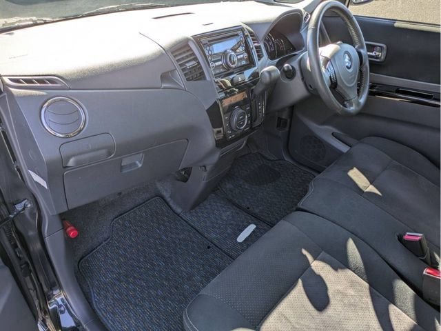 Mazda Bongo rear view