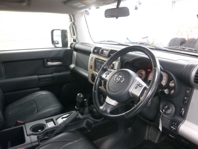 Mazda Bongo front view
