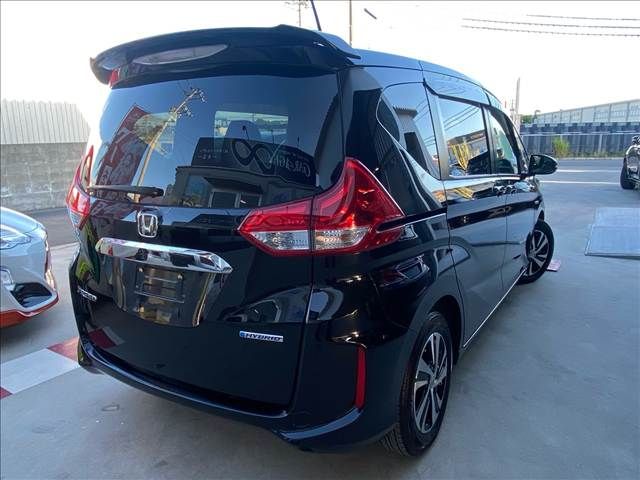 Mazda Bongo front view