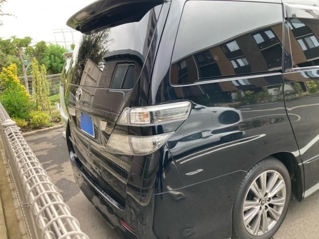 Mazda Bongo rear view