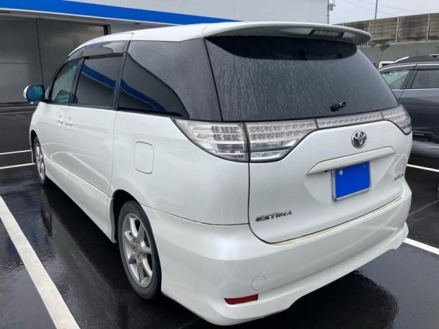 Mazda Bongo rear view