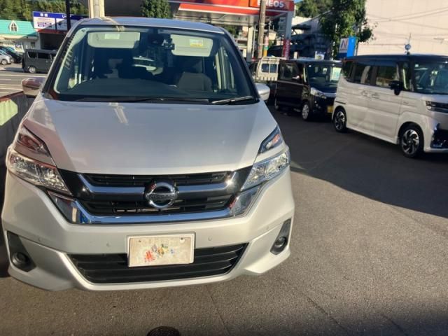 Mazda Bongo front view