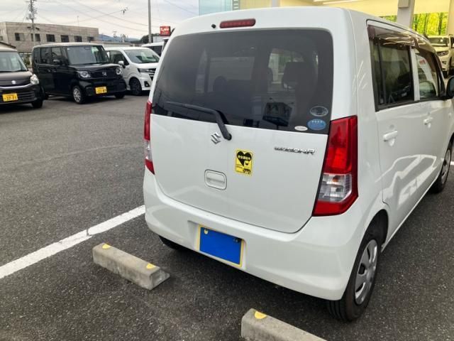 Mazda Bongo front view