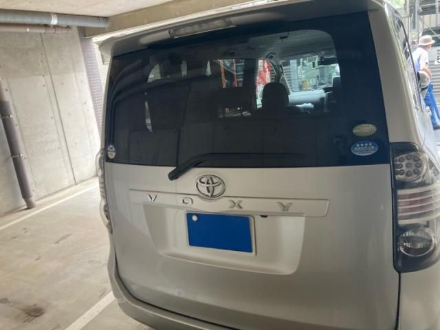 Mazda Bongo front view
