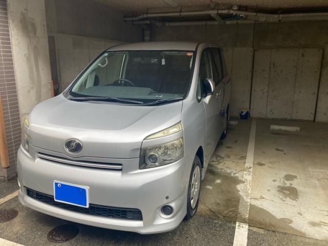 Mazda Bongo rear view