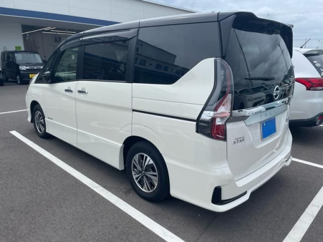 Mazda Bongo rear view