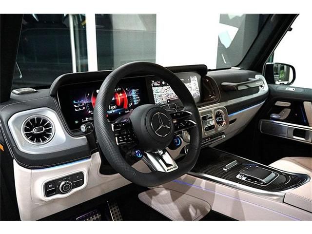 Mazda Bongo front view