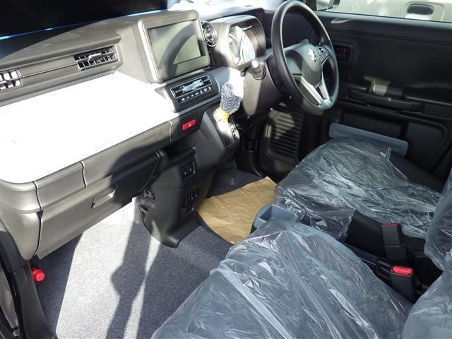 Mazda Bongo rear view