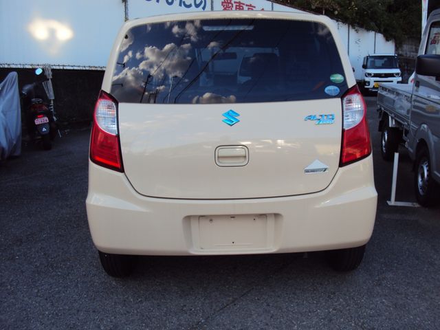 Mazda Bongo rear view