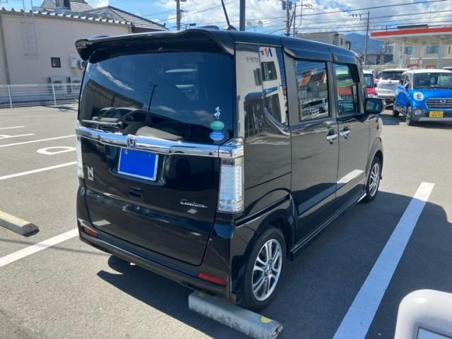 Mazda Bongo rear view