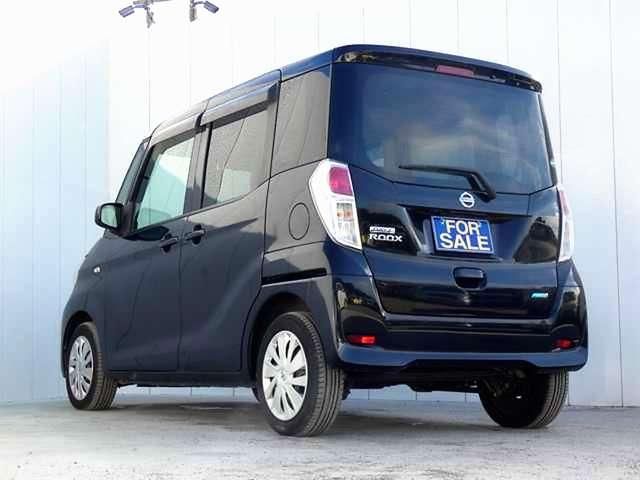 Mazda Bongo front view