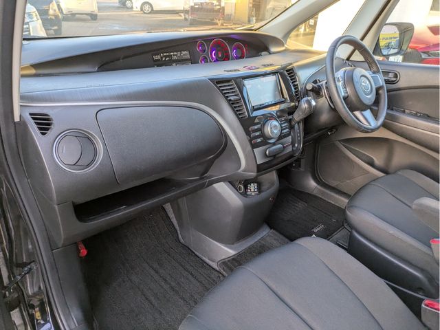 Mazda Bongo rear view