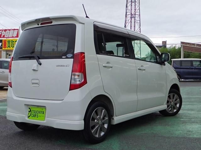 Mazda Bongo front view
