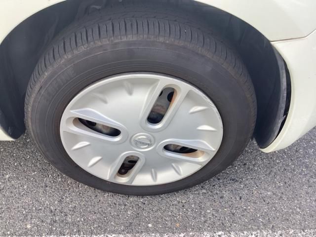 Mazda Bongo rear view
