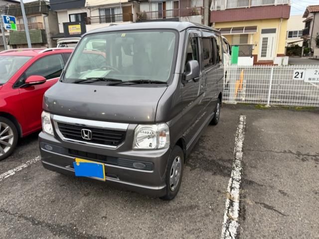 Mazda Bongo rear view