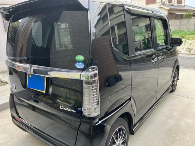 Mazda Bongo rear view
