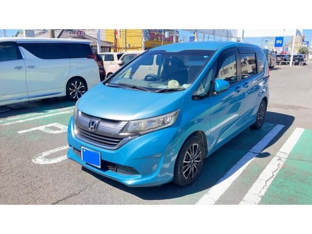 Mazda Bongo front view