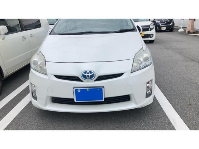 Mazda Bongo front view