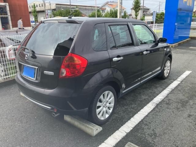Mazda Bongo rear view