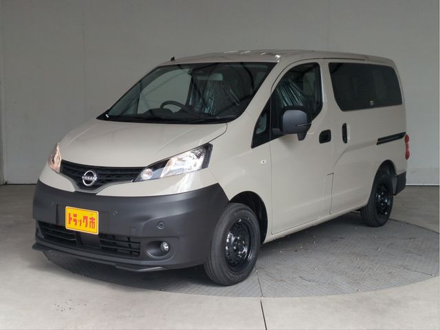2011 Mazda Bongo Van