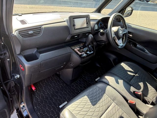 Mazda Bongo rear view