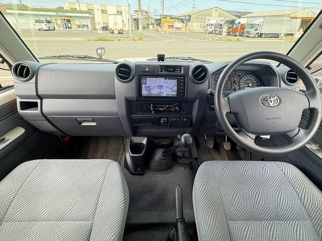 Mazda Bongo rear view