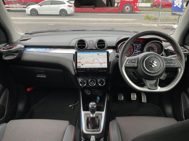 Mazda Bongo front view